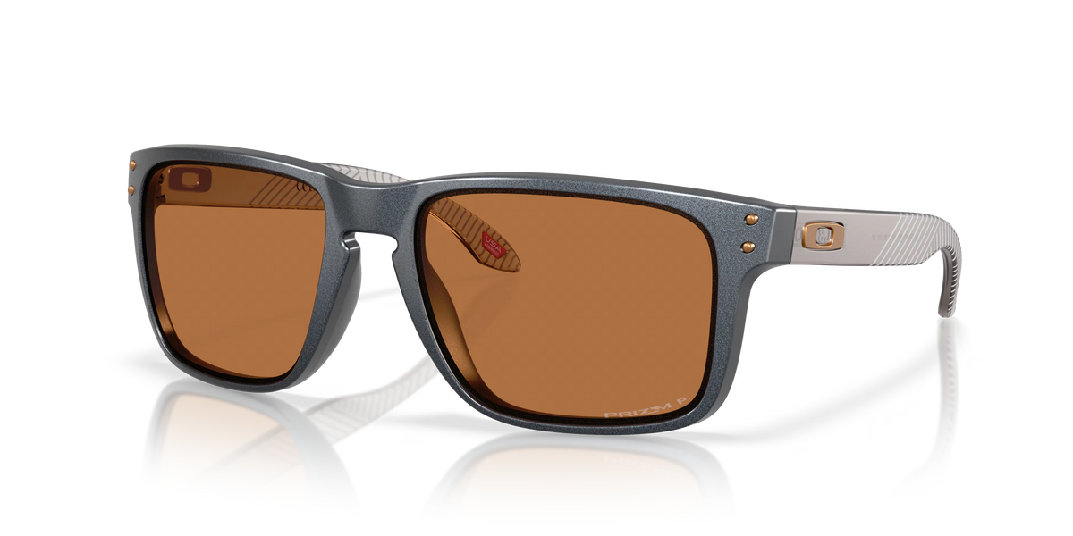 Holbrook™ XL Forge Collection