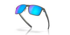 Holbrook™ Metal