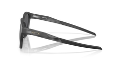 Shackle